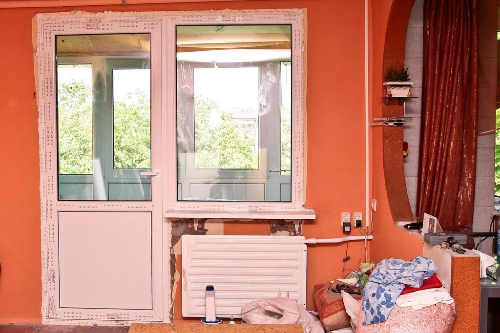 Пластиковые балконные двери